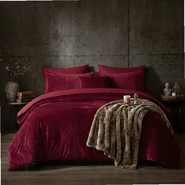 Burgundy Velvet Queen Comforter Set - Soft Plush Bedding for Cozy Holidays