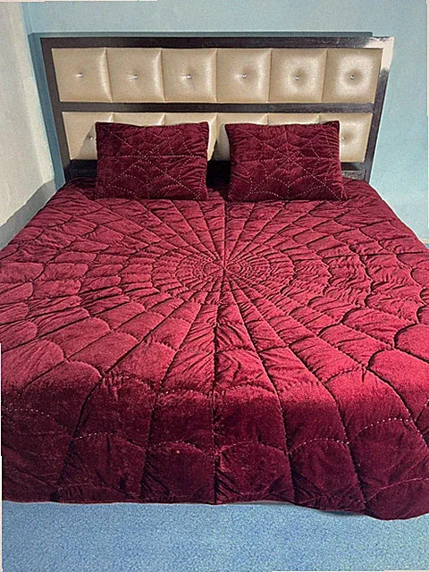 Burgundy Velvet Quilt King Comforter Spider Bedspread Blankets Bedding set