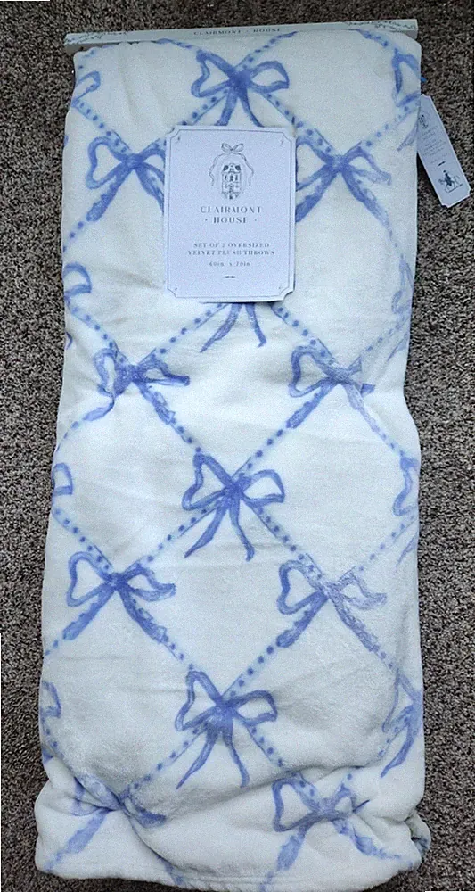 Clairmont House 2 Blanket Throw Blue Bows on White Blue Hydrangea Velvet Plush