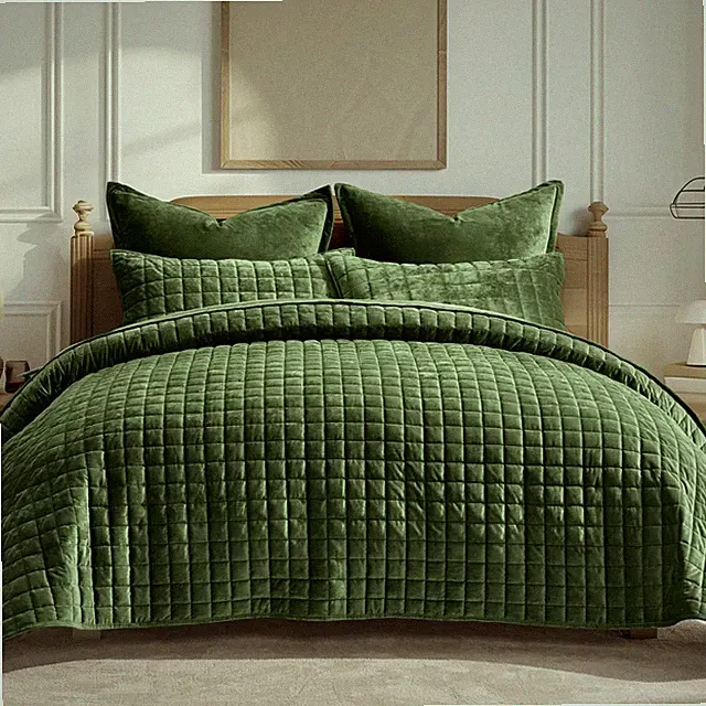 King Velvet Quilt Set Loden Green Soft Lightweight Coverlet 3 Piece