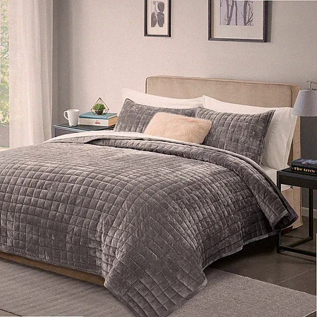 Luxury Velvet Quilt Set Twin/Twin XL Size, Lightweight Velvet Comforter Set