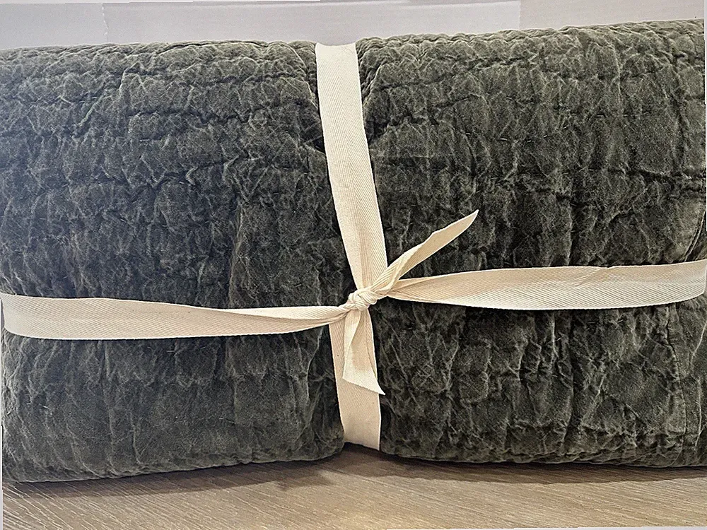 Pottery Barn Washed Velvet Handcrafted Quilt King Cal Loden Green