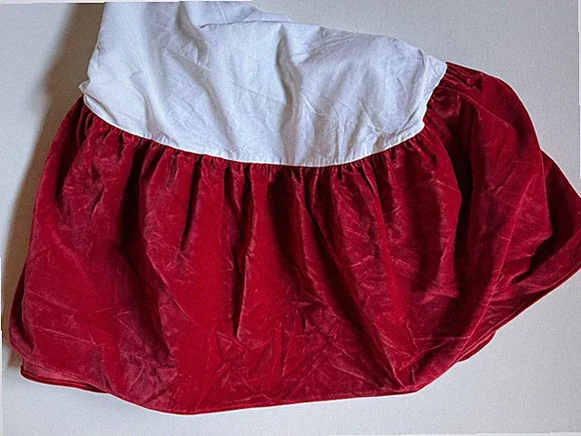 RARE! Ralph Lauren *TWIN Red VELVET BED SKIRT Goes W/Guinevere Aragon EXCELLENT