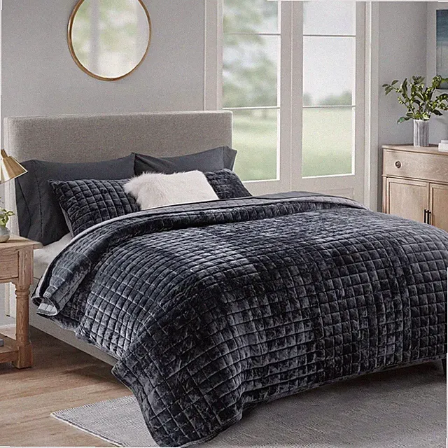 RECYCO Luxury Velvet Quilt Set King Size 3PC Lightweight Bedspread Set 108 x 92