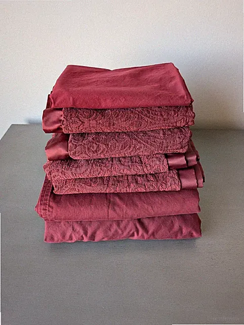 Royal Velvet JCPenny Elegant Burgundy Queen Bedding Sheets Set 7 Pcs