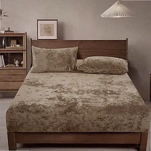 Truly Velvet Fitted Sheet Queen Size, 1 Pack Luxury Super Soft Cozy Comfy Bo