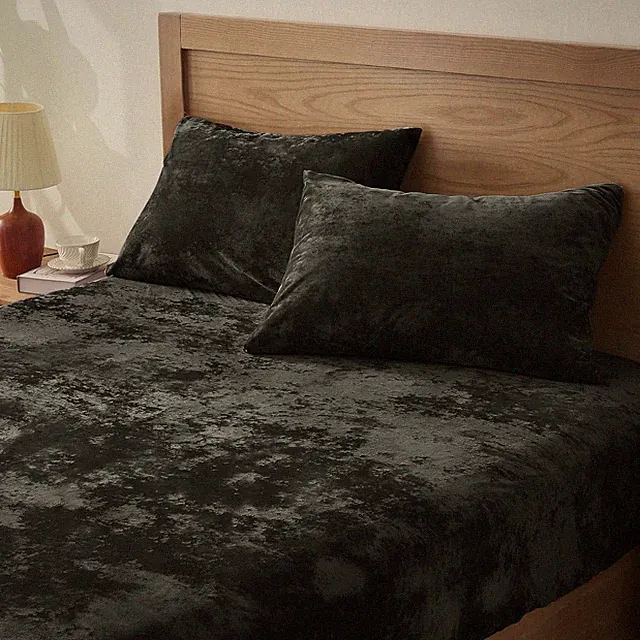 Velvet Fitted Sheet and Pillowcases Set, Luxury Soft Fuzzy Bottom Sheet with Rei